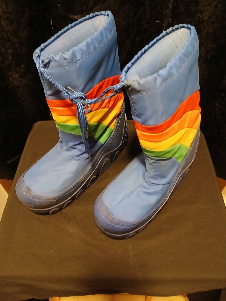 VINTAGE 80S MOONBOOTS!!! RARE FIND!!