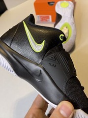 Nike Grade School Kyrie Flytrap 3 (GS) Basketball Shoes, BQ5620 001 6y
