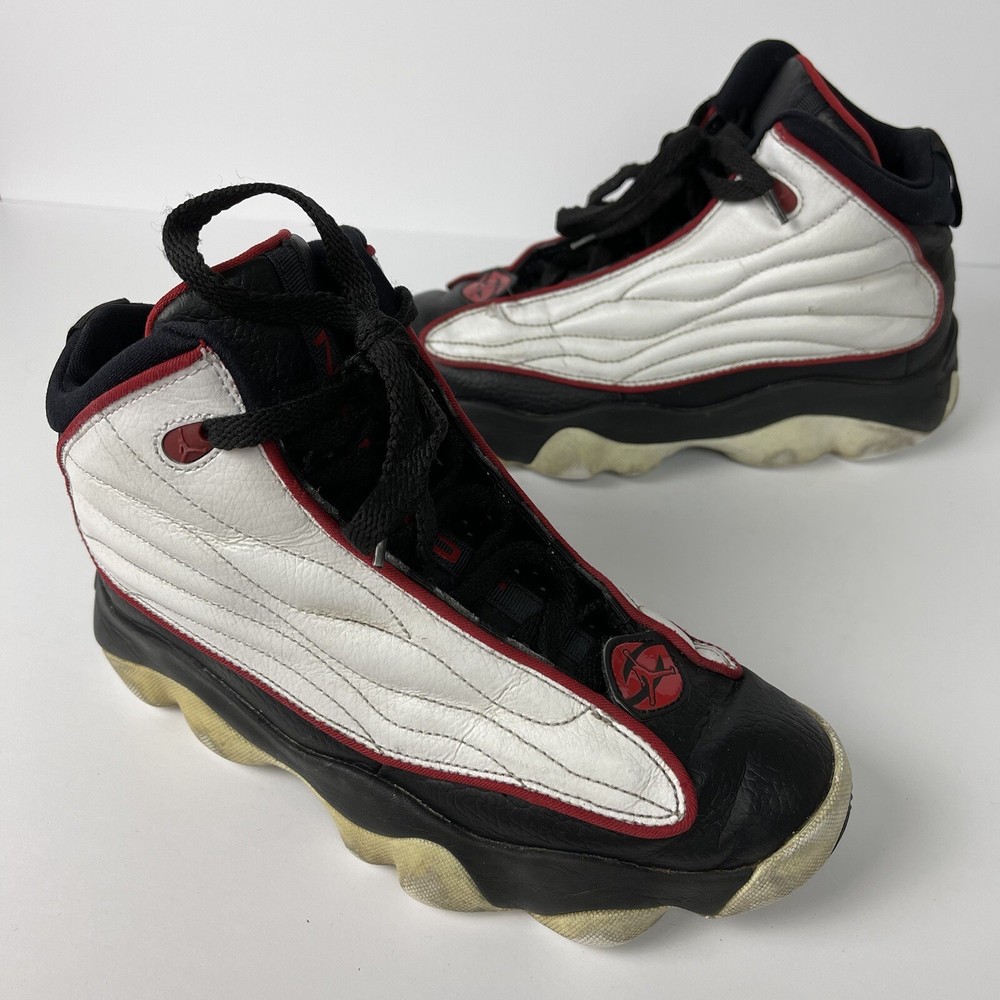JORDAN PRO STRONG 407484-005 UNISEX BASKETBALL SHOE Size 6y BLACK RED-WHITE BOY