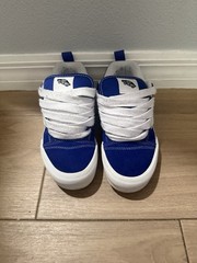 VANS Unisex boydUS 3.5 Blue/White Low Top Lace-Up Logo Sneakers