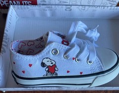 Kids Snoopy Sneakers Size 8 White Canvas RedHearts Peanuts NEW Girls Boys shoes