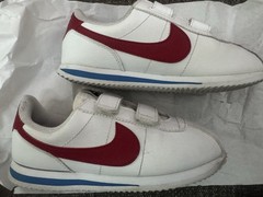 Nike Cortez Basic SL Kids Child size 1.5 Super Great Condition.