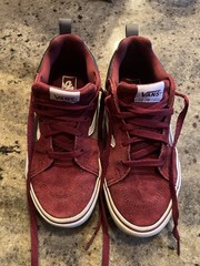 New Vans Old Skool Shoes Youth Size 4 Maroon White Skateboarding Lace Up