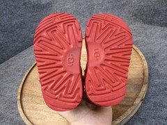 UGG Neumel II Boots Red Suede 1017320T Kids Size 8 US Sheepskin Fur Lined Chukka