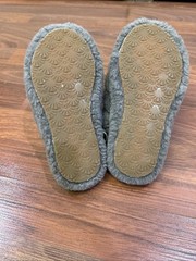 UGG Kid Fluff Yeah Slipper Sandal Elastic Backstrap Solid Gray Size US 13 EU 31