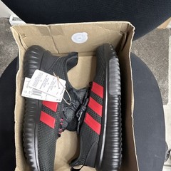 adidas Kaptir 4.0 Black/Red Mesh Low Top Athletic Sneakers Youth 8 JS0833