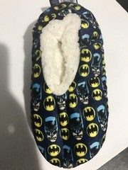 Batman DC Fuzzy Babba Slipper Socks Size 13-4 M/L Blue Yellow Black