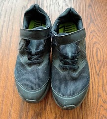 Nike Unisex-Child Star Runner 2 (GS) Sneaker Running Shoe Size 2Y US AT1801-003