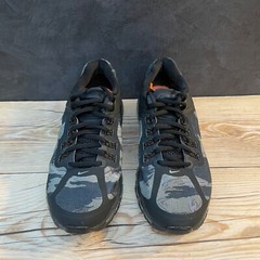 Nike Air Max 2013 Camo Black/Grey/Orange Kids Size 6Y / Women’s Size 7.5
