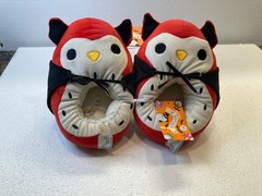 Squishmallows Vampire Owl Limited Edition 2024 Slippers Youth Size 2/3 New