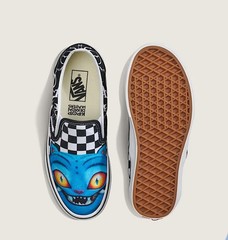 US 3.5 – KPop Demon Hunters x Vans YOUTH size3.5Classic Slip-On Shoe VN000EECBMA