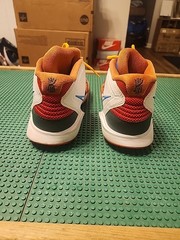 Nike Kyrie Infinity 8 KY-D Size 7Y Basketball Shoes Mulit Color CZ0204-100