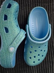 Crocs Kids Size 5/7 They Run Small Please See Photos Blue/Teal Sparkly Light Blu