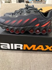 Nike Air Max DN8 (GS) Dark Smoke Grey/Light Carbon Size 6Y