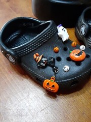 Crocs Black Clogs Halloween Charms Kids Size C 5 Pumpkin, Ghost And Cats