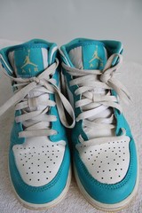 NIKE Air Jordan Mid Teal / White Youth 4 Good Pre-owned