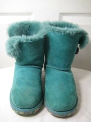 UGG 1006638K Bailey Button Boots Kids Shoes Size 33 / 3