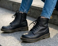 Dr Martens Delaney Unisex Boots Size 1 Black Leather Lace Up Side Zipper Classic