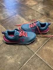 Under Armour Charged Kids Athletic Sneakers Blue/Pink Mesh Lace Up 4Y Low Top