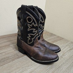 Cody James Youth Size 3 D Two Tone Leather Cowboy Boots Hole Pulls Style 41479