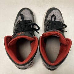 Air Jordan 1 Retro Mid “BRED SHADOW” Size 6.5 Youth Woman’s 8.5 Black Red & Gray