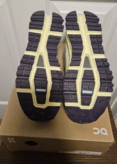 On Cloud 3.5Y Cloudhero Mid Waterproof Running shoes New in box
