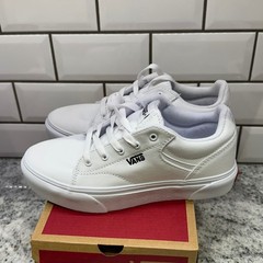 Vans Seldan Platform White Canvas Lace Up Sneakers Shoes US 4 Street Casual