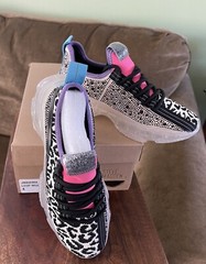 Steve Madden JMAXIMA Leopard Multi Kids Sneakers, Size 4 New In Box