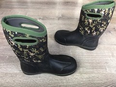 Bogs Kids Classic II Pop C Camo Mud Boots Youth Size 7 Waterproof Rated -30