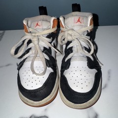 Nike Air Jordan 1 Mid SE Cherry Blossom Kid 11C DQ8393-100 Black White Orange