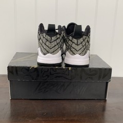 Nike LeBron XVII (PS) Black/Gray/White Kids 1Y Mid Top Basketball BQ5595-002