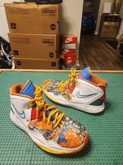 Nike Kyrie Infinity 8 KY-D Size 7Y Basketball Shoes Mulit Color CZ0204-100