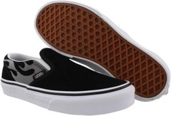Vans Kids Classic Slip-on (Suede Flame) Black/True White, VN0A4BUTWKJ