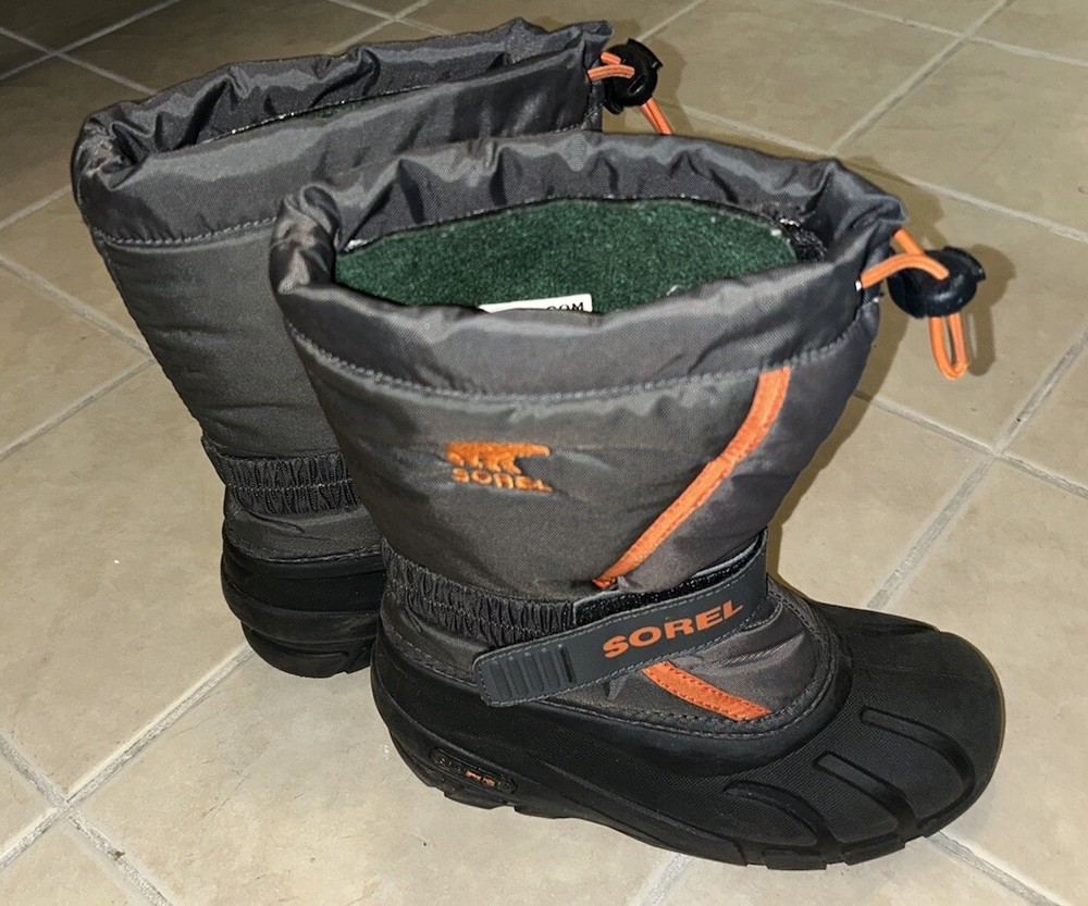 Sorel Youth Flurry Boots – Snow boots for Big Kid Size 1