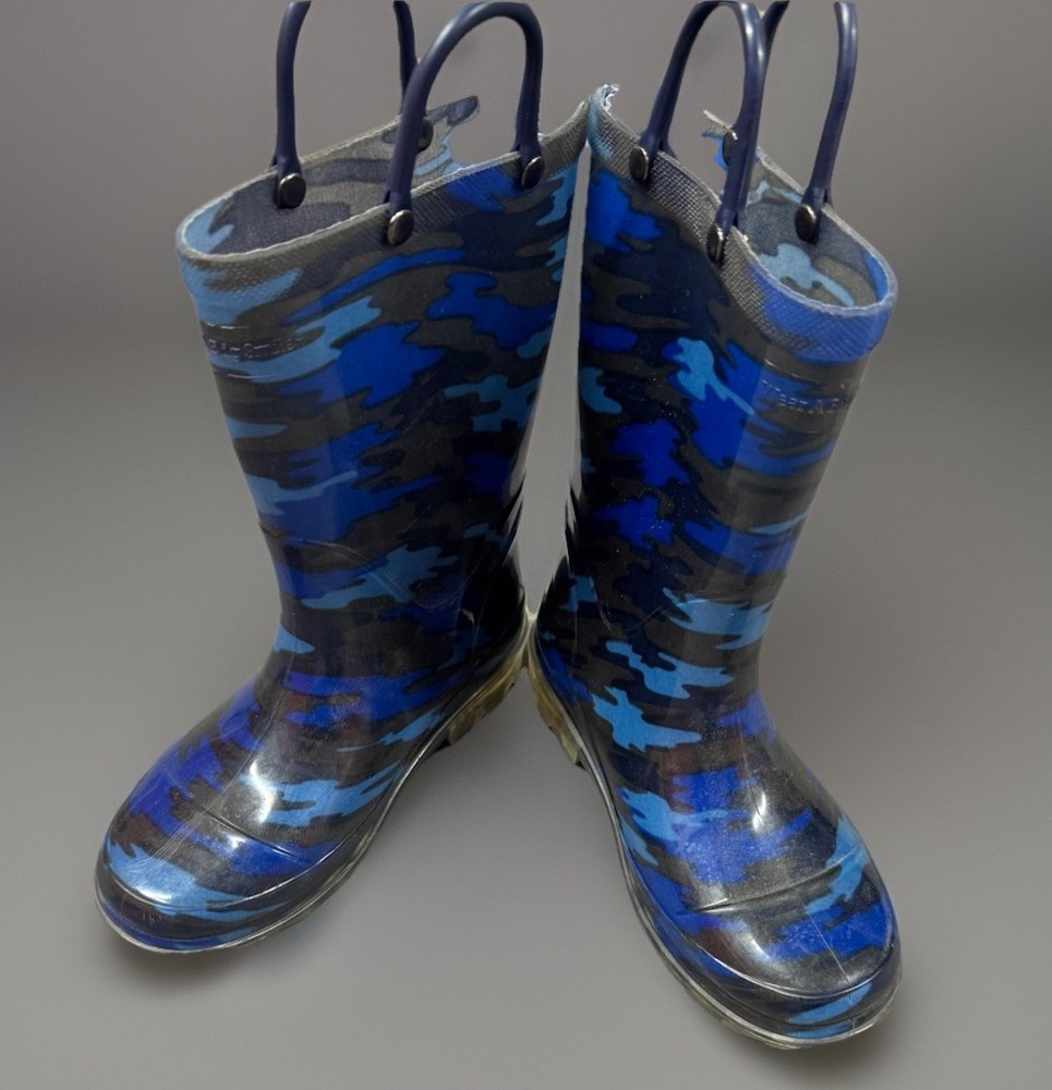 Western Chief Kids, PVC Rain Boot, Blue, Size 12 Little Kid Light Up Heel