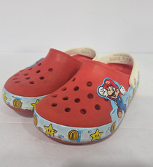Crocs Super Mario Clogs Child Size C 11 Red Classic Nintendo Water Beach Shoes