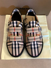 BURBERRY UNISEX MARKHAM CHECK LOW TOP SNEAKERS, BEIGE, BLACK – 3 US / 34 EU, NIB