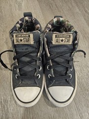 Converse All Star Chuck Taylor High Top Sneakers – Kids Size 1 – Black Camo