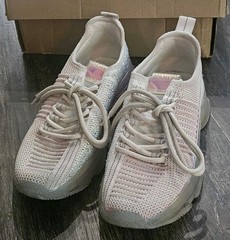 Steve Madden Kids Maxima Rhinestone Sneakers Size 4 with Box
