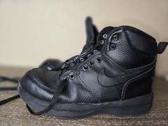 Nike Boots Big Kid Size 5.5 Black Manoa High Top – 2021 Model