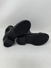 New TuffRider Starter Front Zip Paddock Boot Youth Size 11 Black