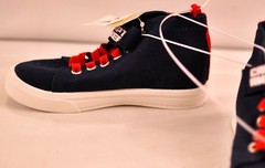 kid’s Marvel Comic Captain America unisex sneakers size 11 navy high top lace up