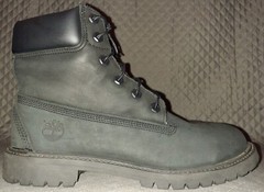 Timberland Junior Unisex Premium Black Suede Gum Nubuck Size US 7M