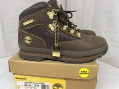 Timberland 6 inch Premium P & G Junior Boot #90934 Size 5 Brown Suede