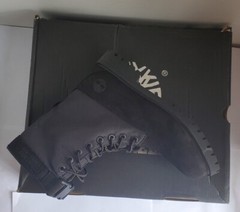 TIMBERLAND Junior’s 6″ Premium Gaiter BOOT (BIG KID) Flip Down Black Waterproof