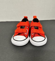 Converse x Peanuts Chuck Taylor All Star 2V Easy-On Toddler Sneakers