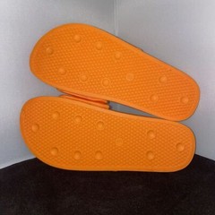 Carrots By Anwar Carrots Embossed Slides Orange White ACFW001 Unisex Youth ‚NEW‘