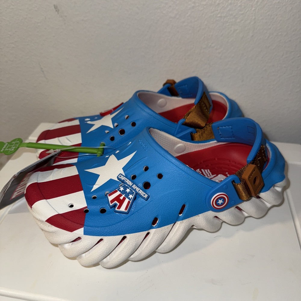 Marvel Crocs Captain America Kids Sz J2 NEW