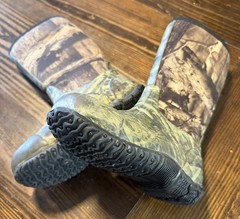 Bogs Youth Classic High Waterproof Insulated Winter Boots Camo Size 13