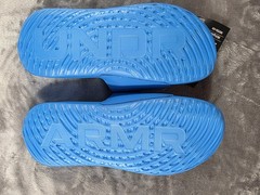 Under Armour Ignite Select Slides Kid’s Youth size 4 Aqua Blue NWT